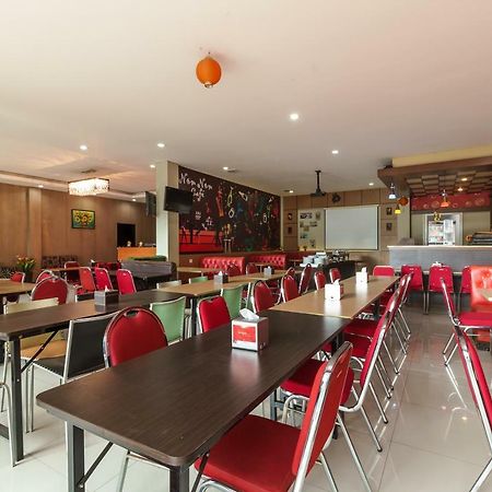 Reddoorz Plus Near Sangkareang Park Ματαράμ Εξωτερικό φωτογραφία