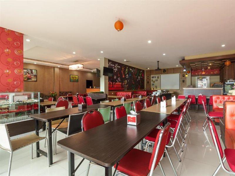 Reddoorz Plus Near Sangkareang Park Ματαράμ Εξωτερικό φωτογραφία
