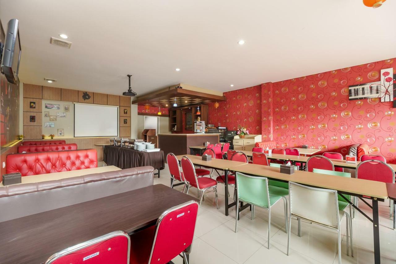 Reddoorz Plus Near Sangkareang Park Ματαράμ Εξωτερικό φωτογραφία